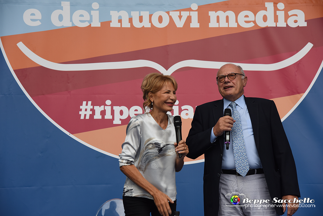 VBS_7960 - Lilli Gruber intervista Massimo Galli Infettivologo.jpg